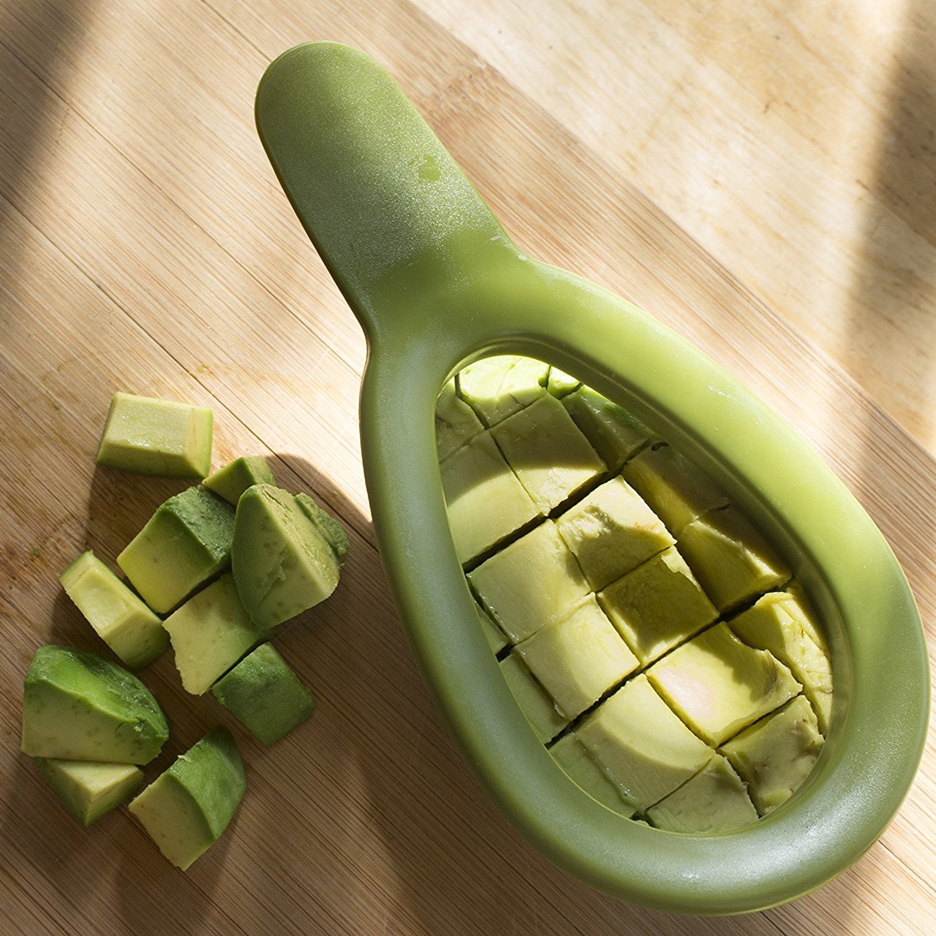 Avocado Slicer Tool - Multifunctional Avocado Kiwi Fruit Cutter Slicer